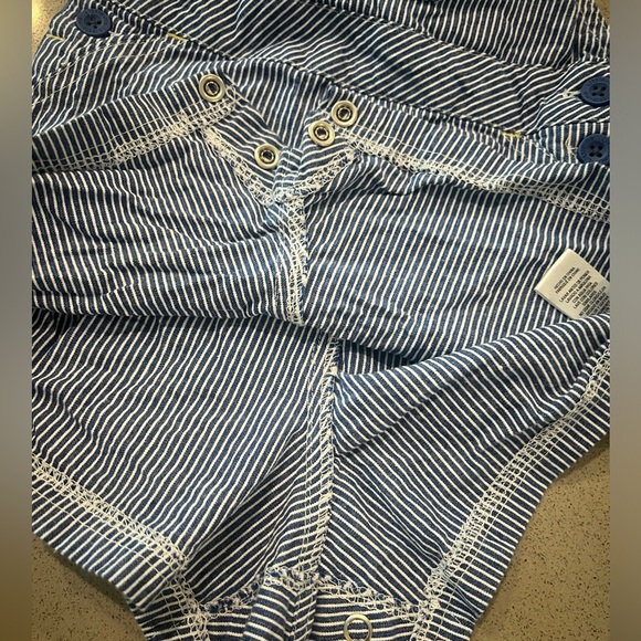 Blue and white overalls - Picture 3 of 4